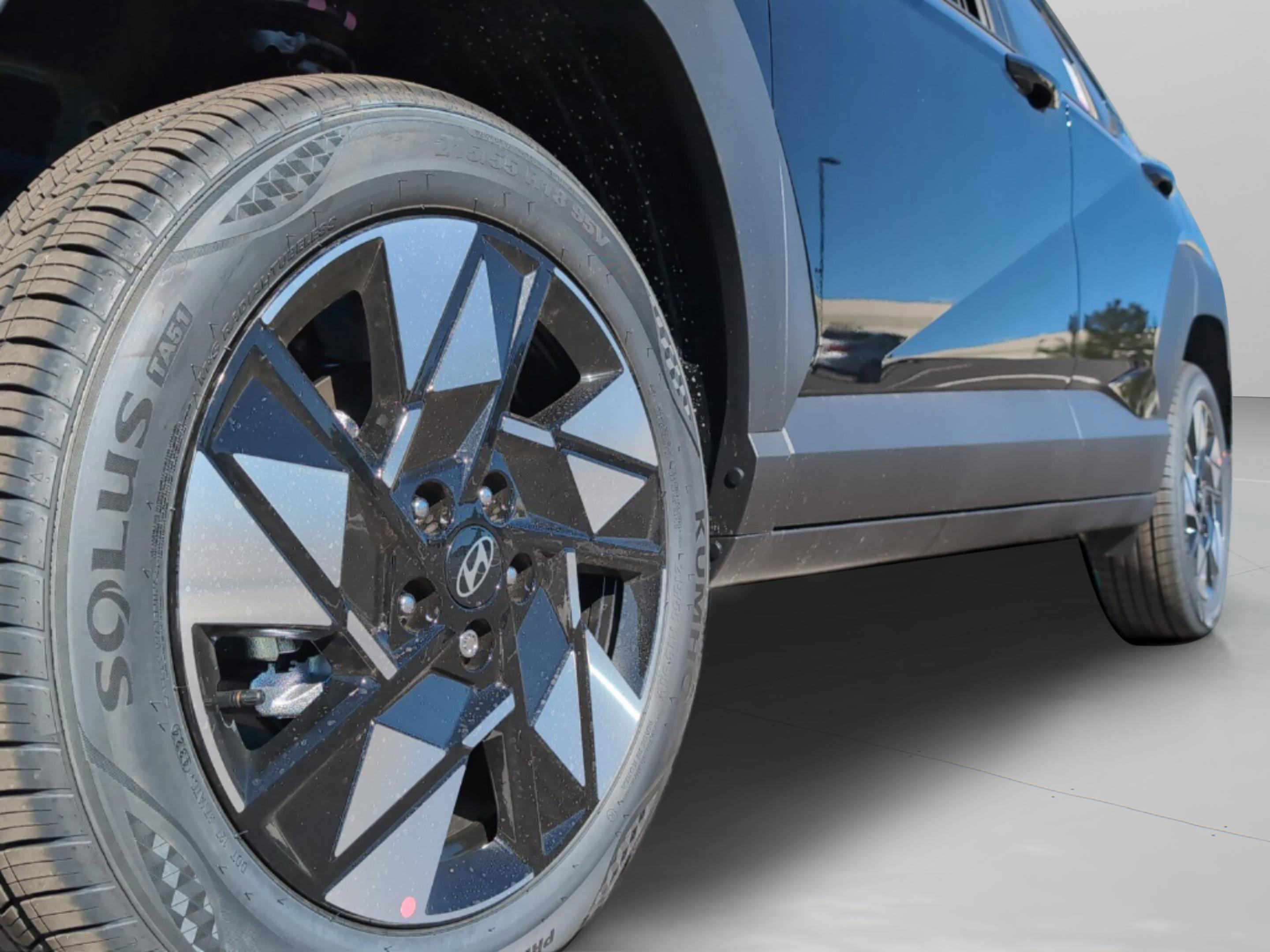 Used 2025 Hyundai Kona SEL image 9