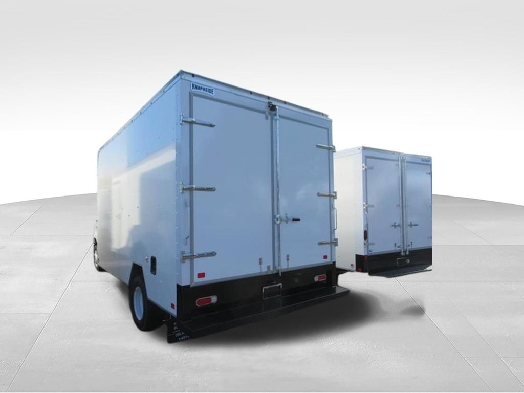 New 2024 Ford E-450 and Econoline 450 Super Duty w/ Power Windows & Locks Group RWD image 4