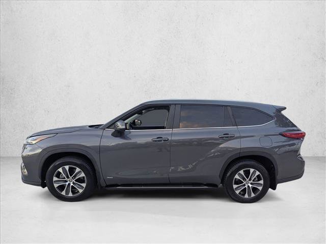 Certified 2023 Toyota Highlander XLE image 8