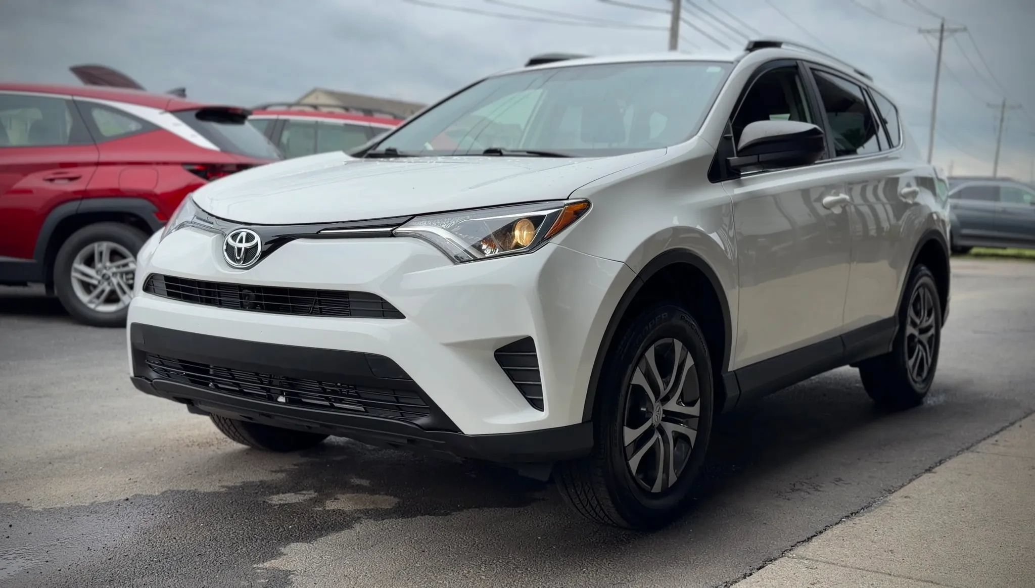 Used 2016 Toyota RAV4 LE FWD image 5