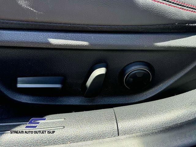 Used 2023 Genesis G70 2.0T w/ Sport Prestige Package image 19