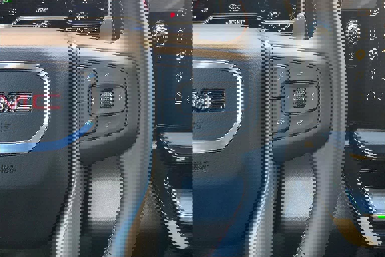 Used 2025 GMC Sierra 1500 AT4 w/ AT4 Premium Package AWD/4WD image 26