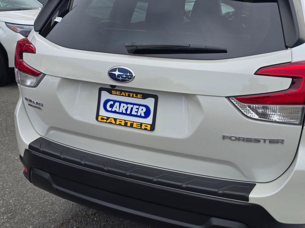 Certified 2023 Subaru Forester Premium AWD/4WD image 16