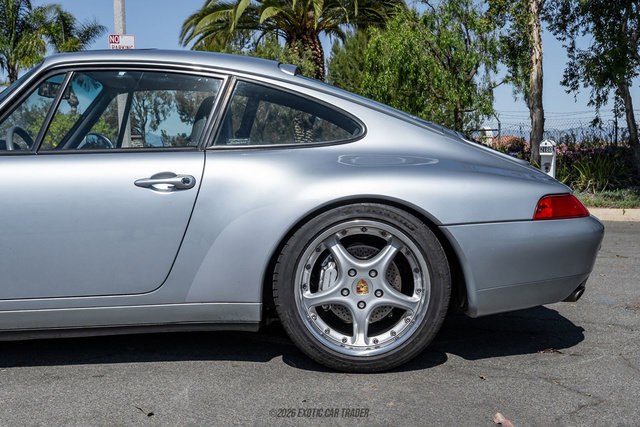 Used 1995 Porsche 911 Carrera 4 AWD/4WD image 5