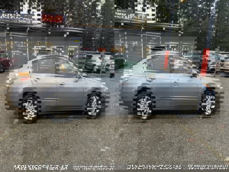 Used 2011 Nissan Altima Hybrid Sedan image 8