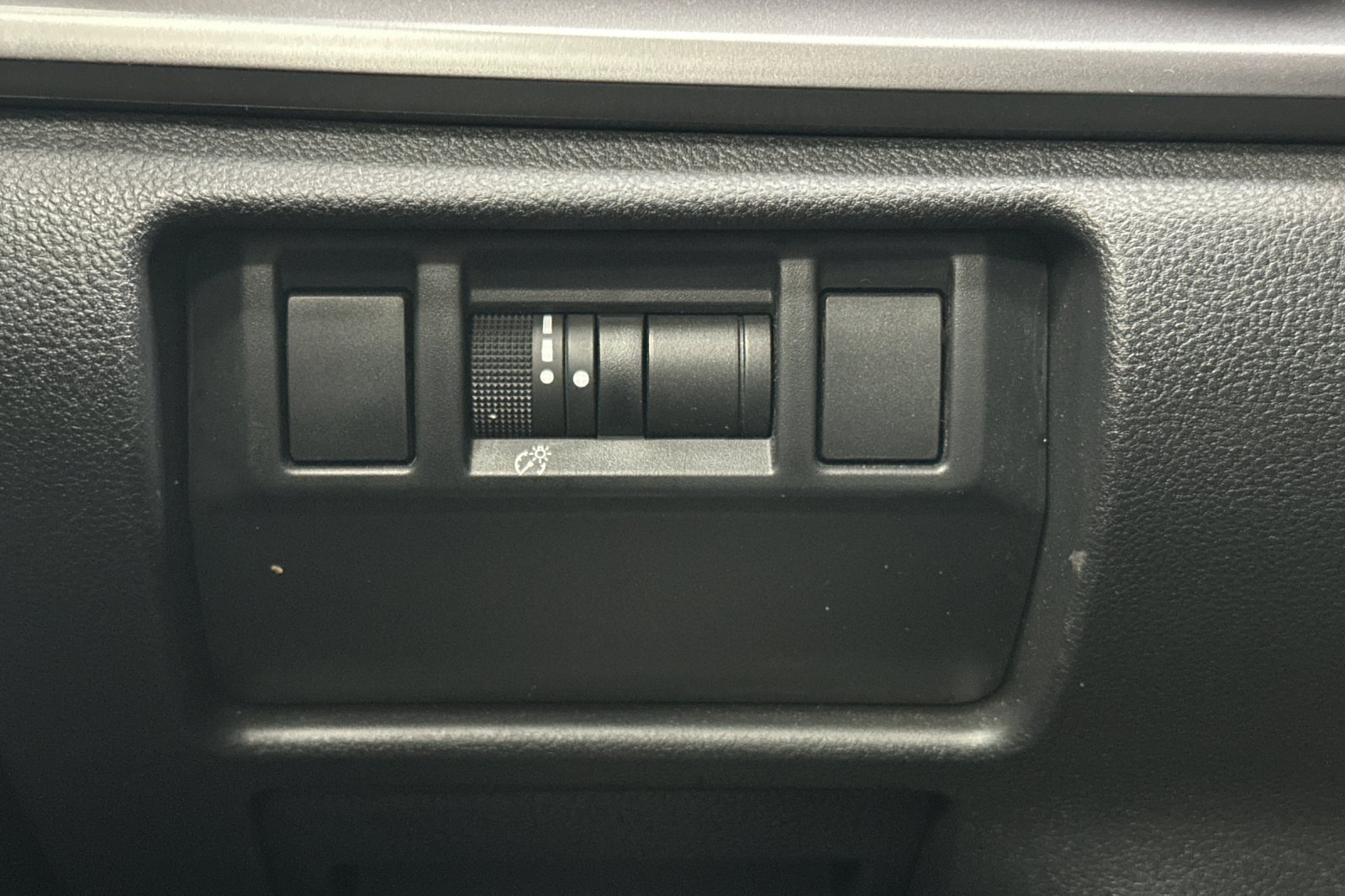 Used 2024 Subaru Impreza 2.0i AWD/4WD image 32