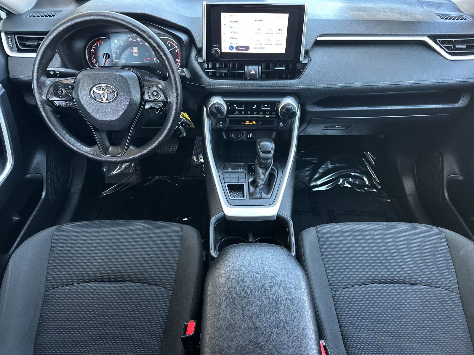 Used 2024 Toyota RAV4 LE AWD/4WD image 12