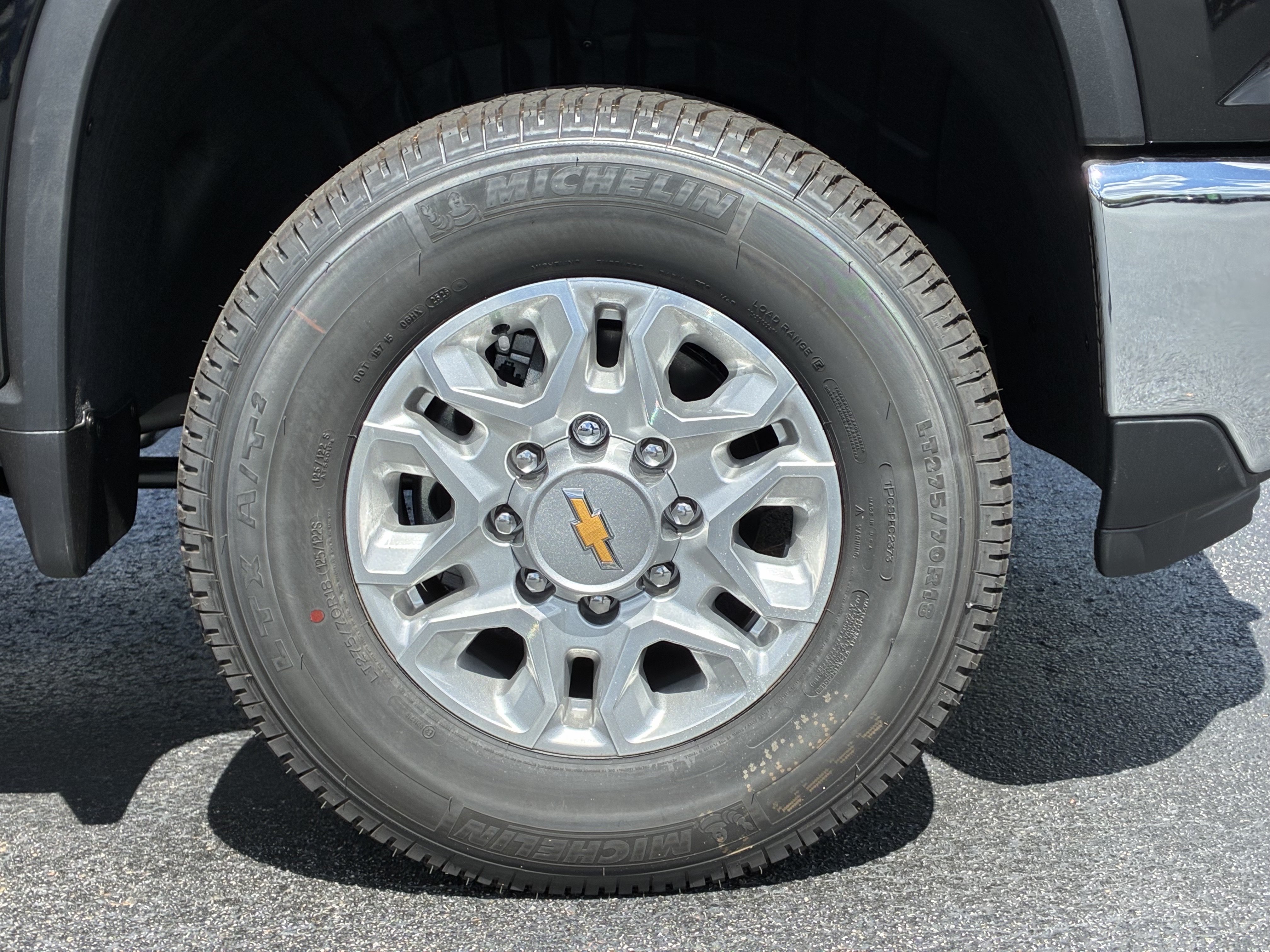 New 2026 Chevrolet Silverado 3500 LT w/ All Star Edition AWD/4WD image 6