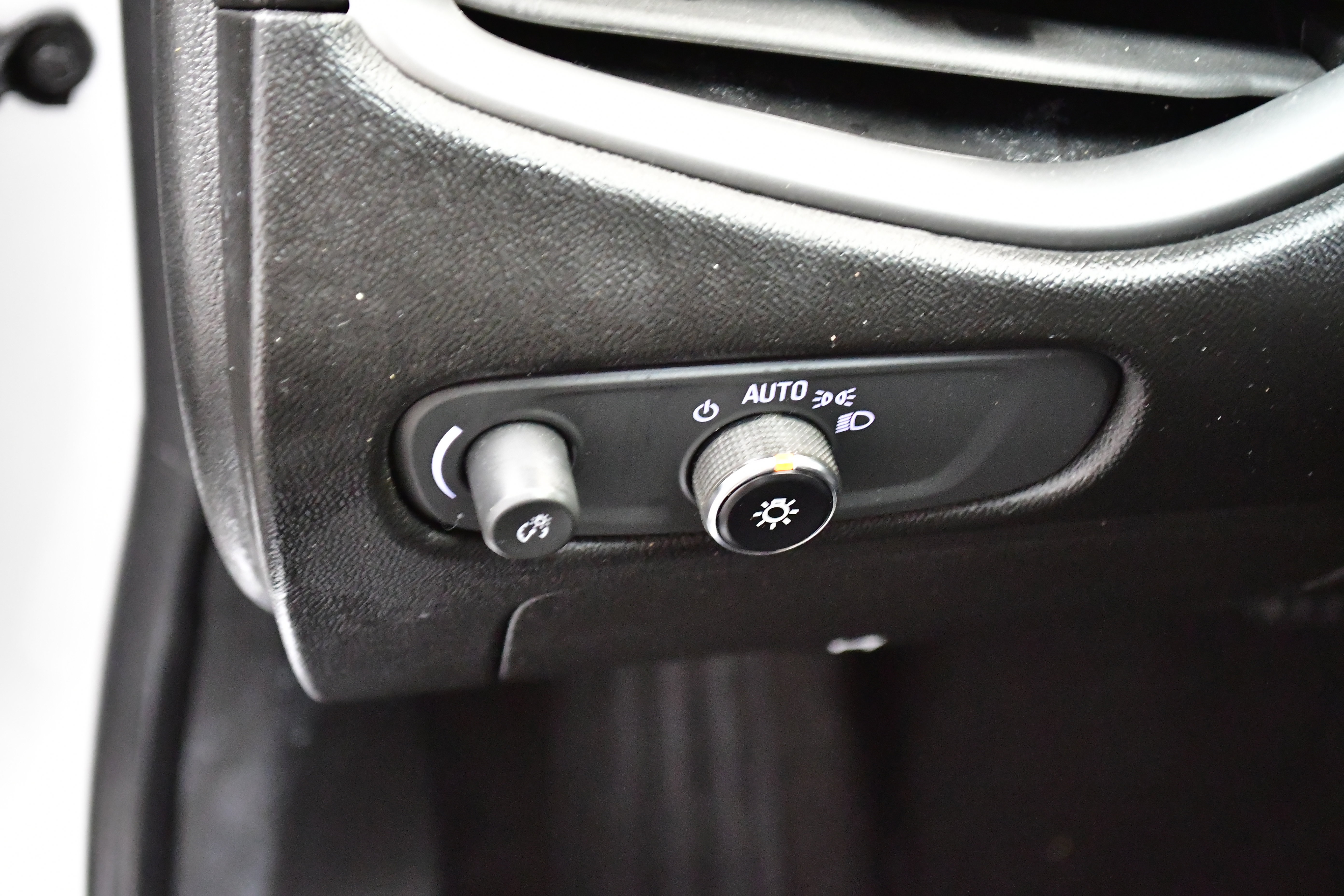 Used 2024 Chevrolet Malibu LT image 27