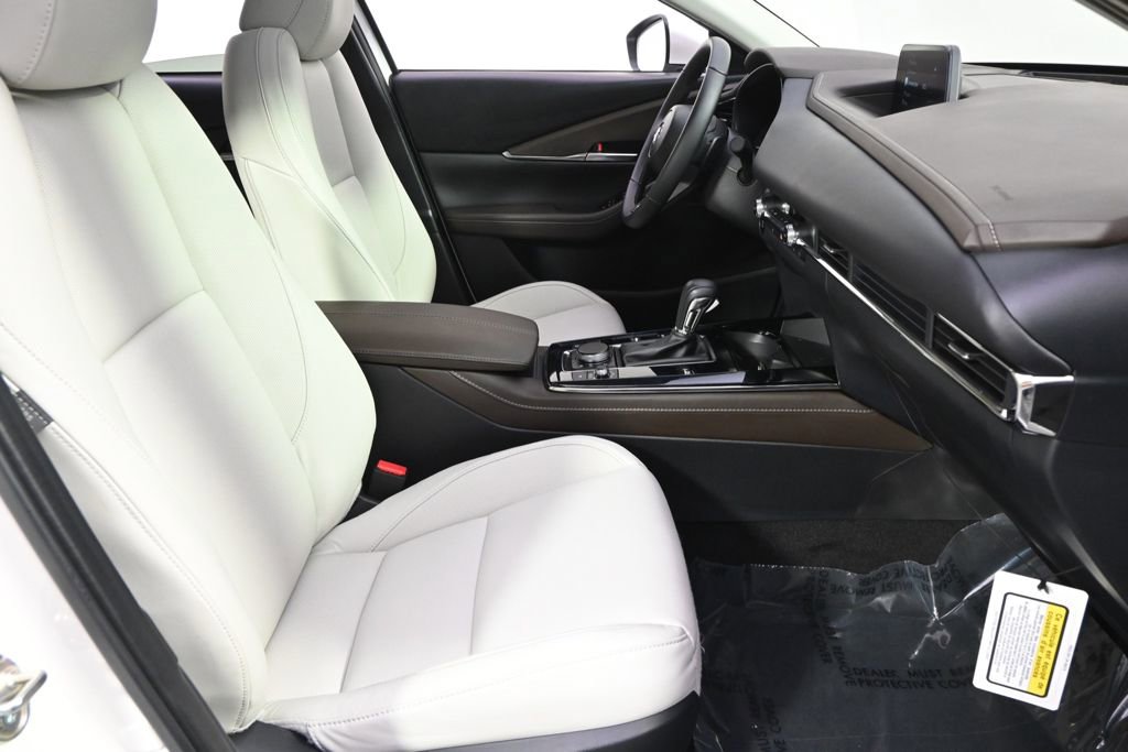 Certified 2025 MAZDA CX-30 AWD 2.5 S w/ Premium Package image 16
