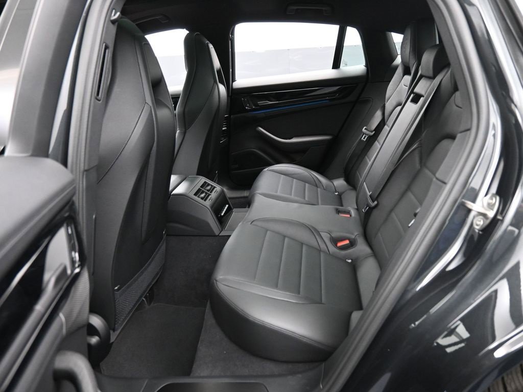 New 2026 Porsche Panamera 4 image 24