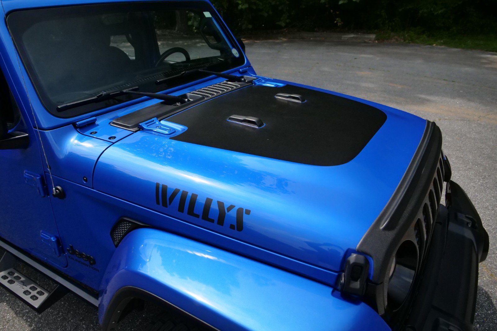 Used 2021 Jeep Gladiator Sport AWD/4WD image 39
