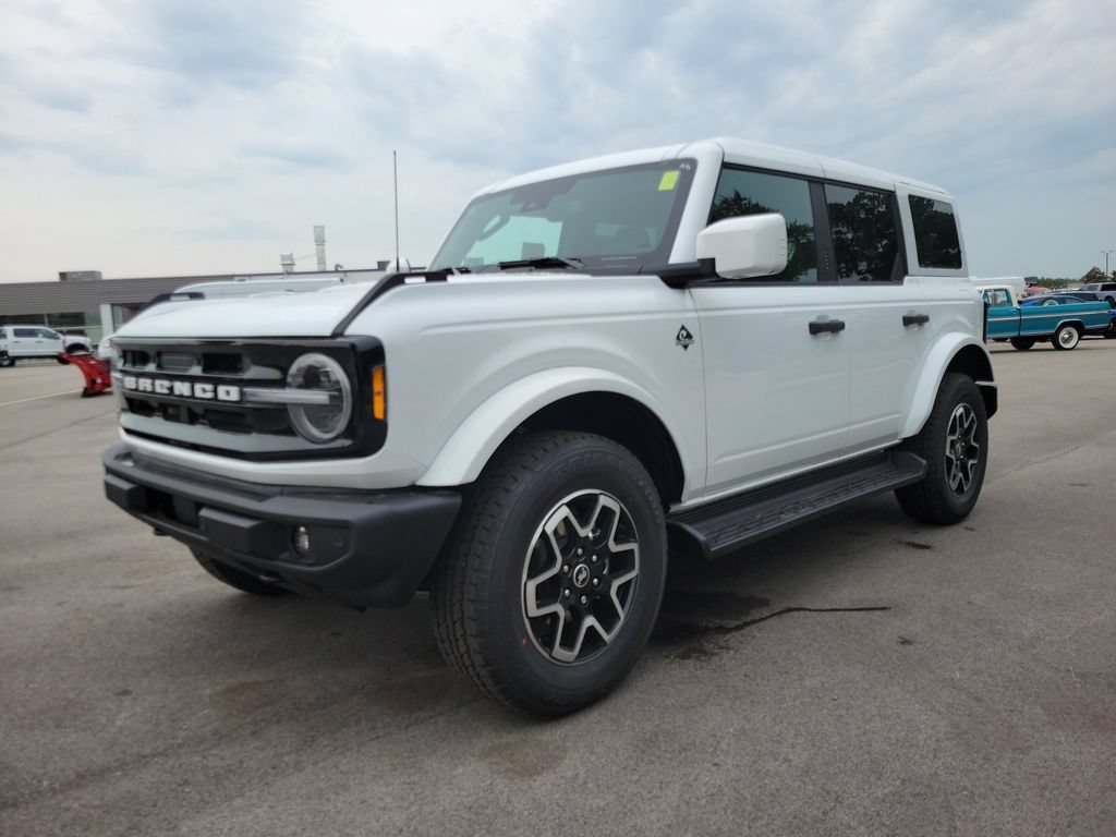 New 2026 Ford Bronco Outer Banks AWD/4WD image 2
