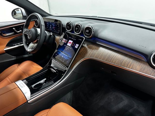 Used 2025 Mercedes-Benz C 300 4MATIC Sedan image 27