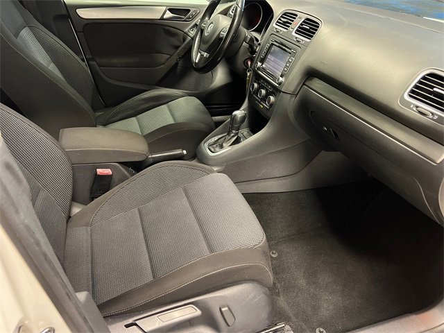 Used 2011 Volkswagen Golf TDI image 9