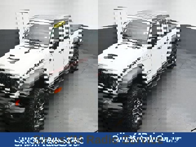 Used 2024 Jeep Gladiator Mojave w/ Technology Group image 21