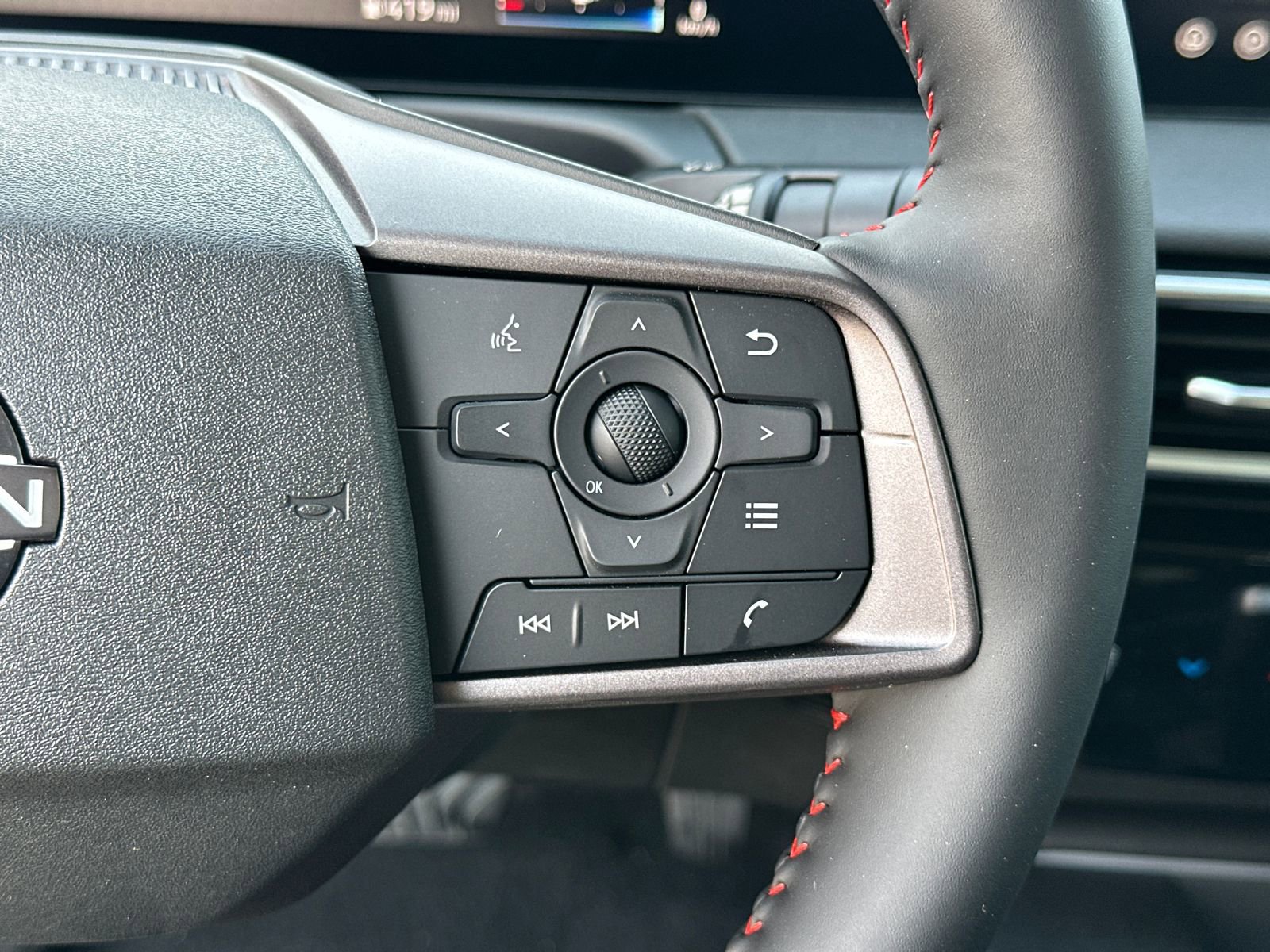 New 2026 Nissan Sentra SR w/ SR Premium Package image 27