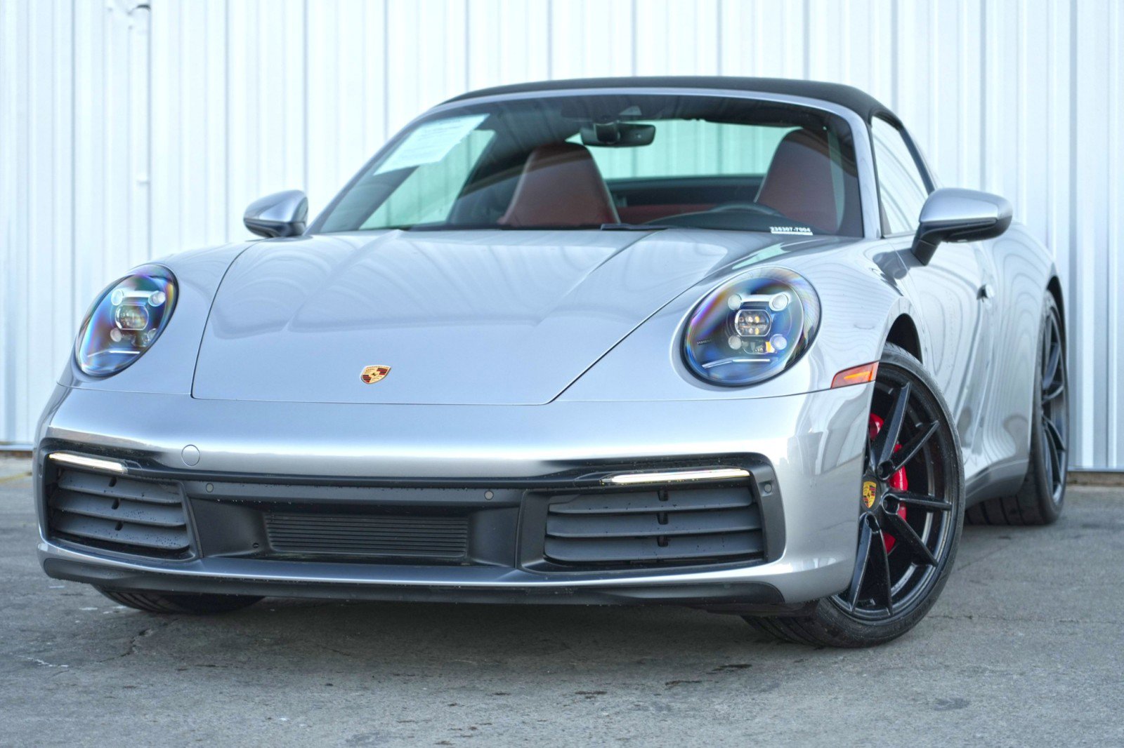 Used 2021 Porsche 911 Targa 4S image 3