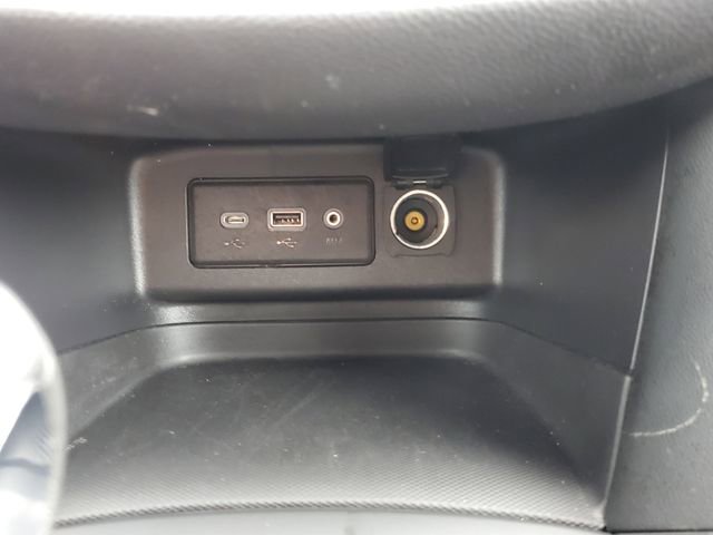 Certified 2023 Chevrolet Equinox RS w/ LPO, Floor Liner Package image 34