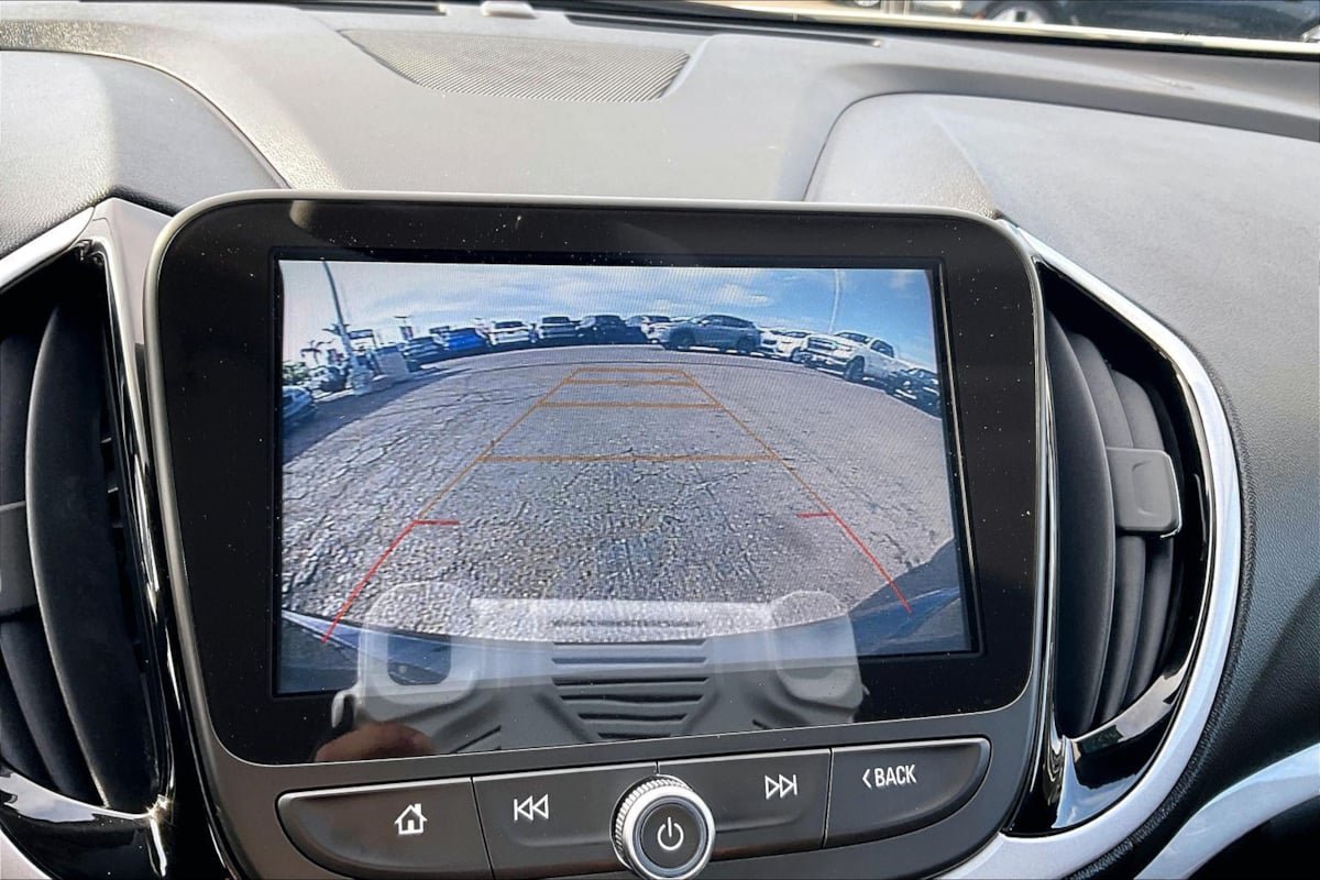 Used 2018 Chevrolet Volt LT FWD image 19