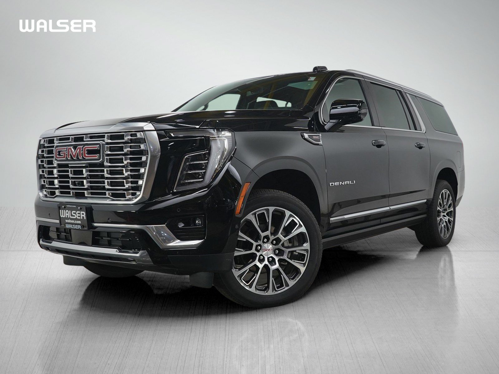 Used 2025 GMC Yukon XL Denali w/ Sun & Power Step Package AWD/4WD image 1