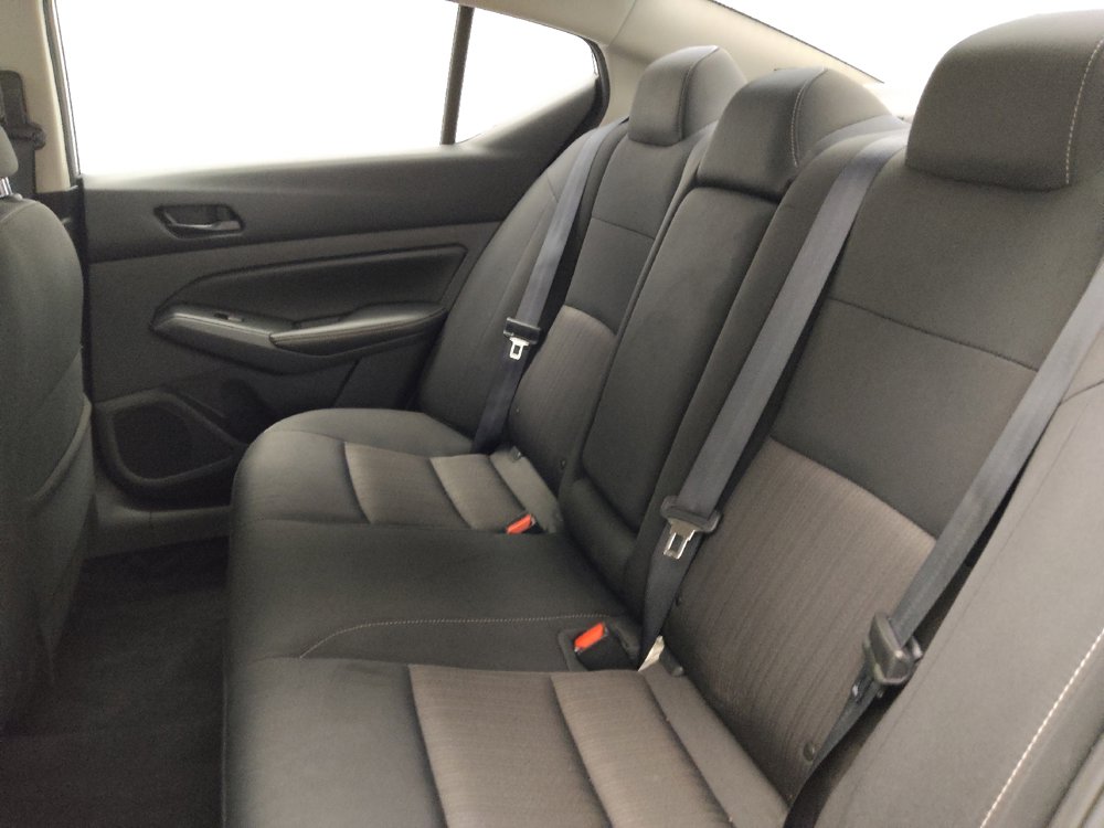 Used 2024 Nissan Altima 2.5 SV image 18