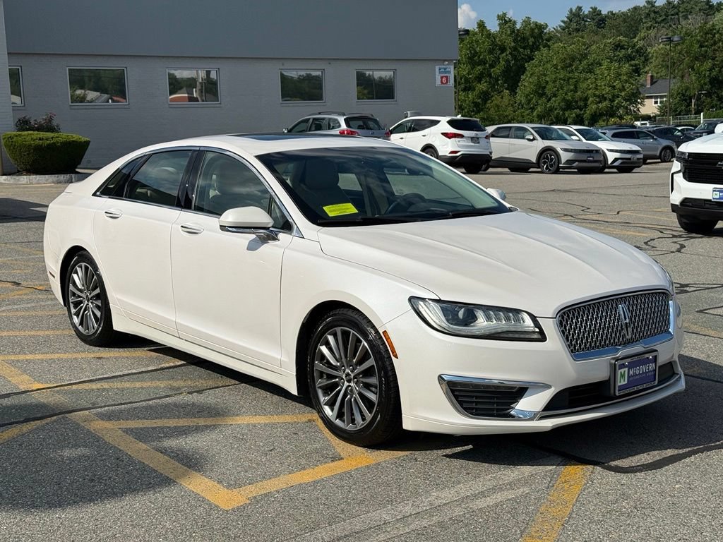 Used 2017 Lincoln MKZ Select w/ Select Plus Package AWD/4WD image 8