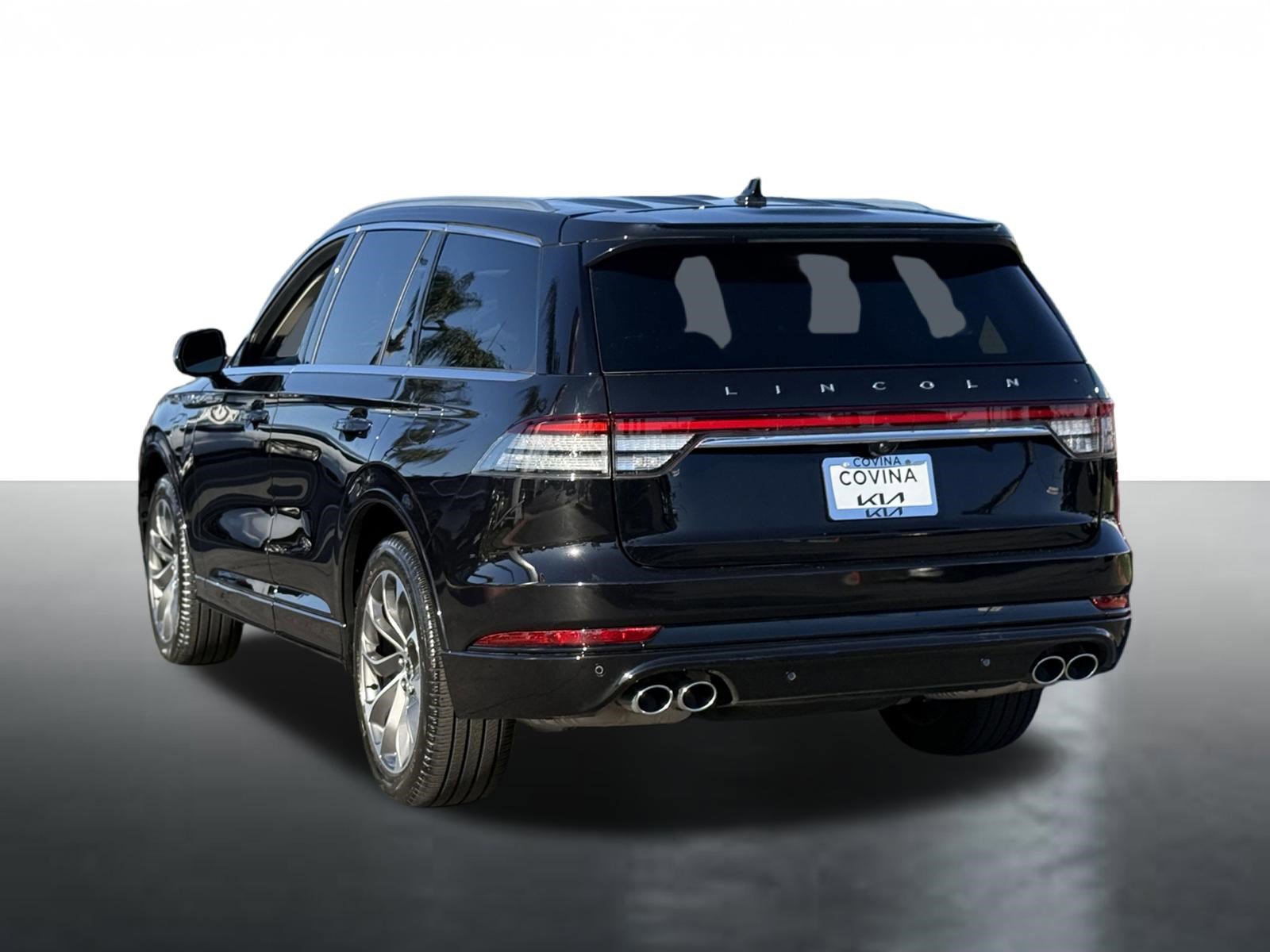 Used 2023 Lincoln Aviator Grand Touring w/ Elements Package Plus image 6