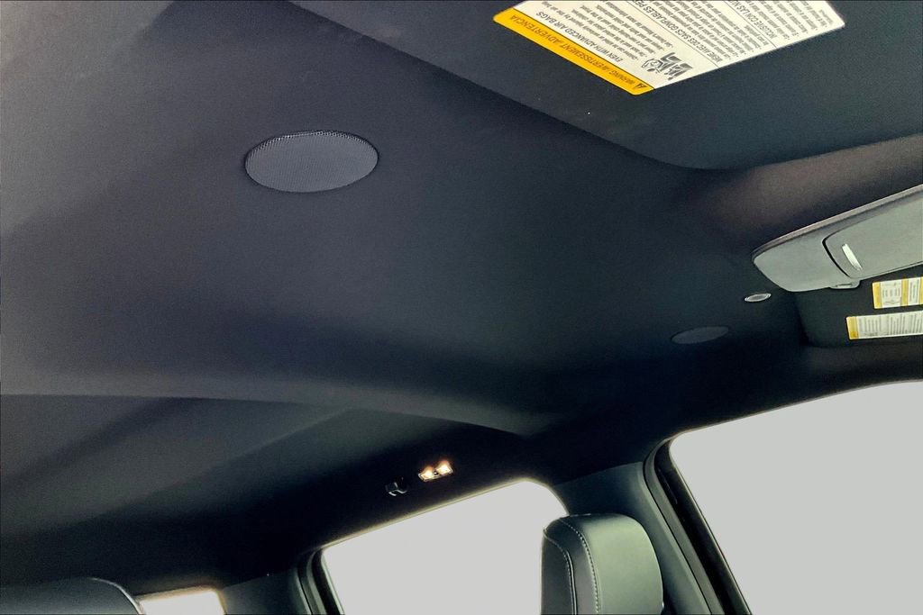 Used 2025 Ford F150 Lariat w/ Equipment Group 502A High image 29