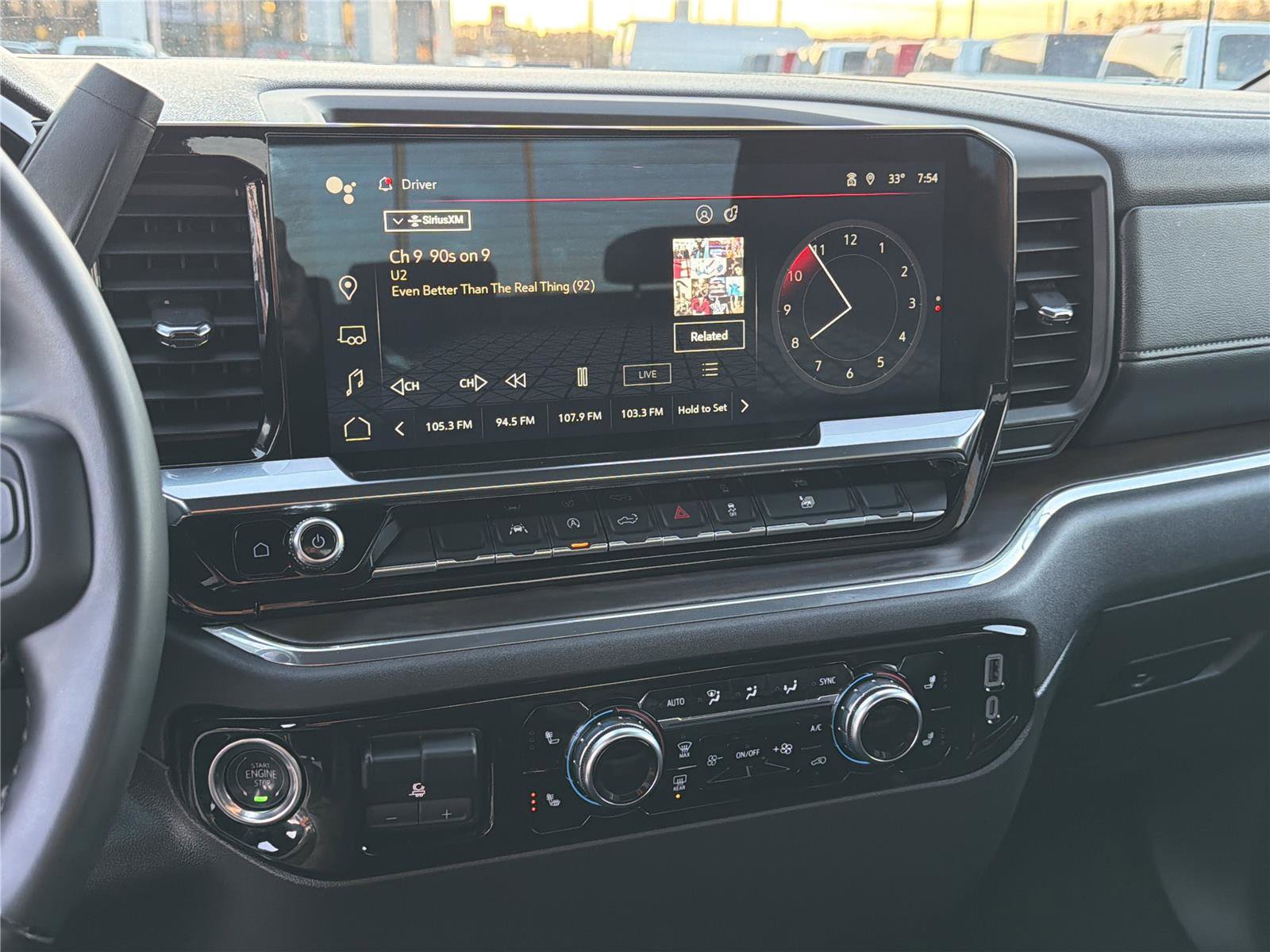 Used 2025 GMC Sierra 1500 SLT image 29