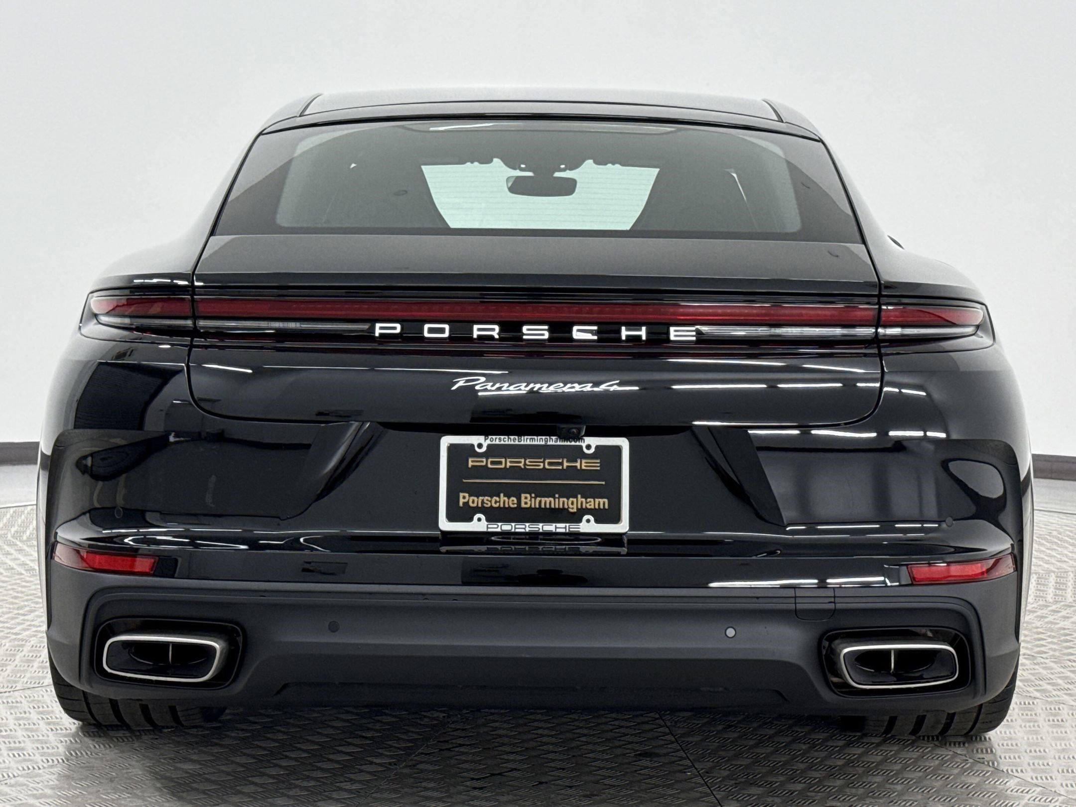 New 2025 Porsche Panamera 4 image 10