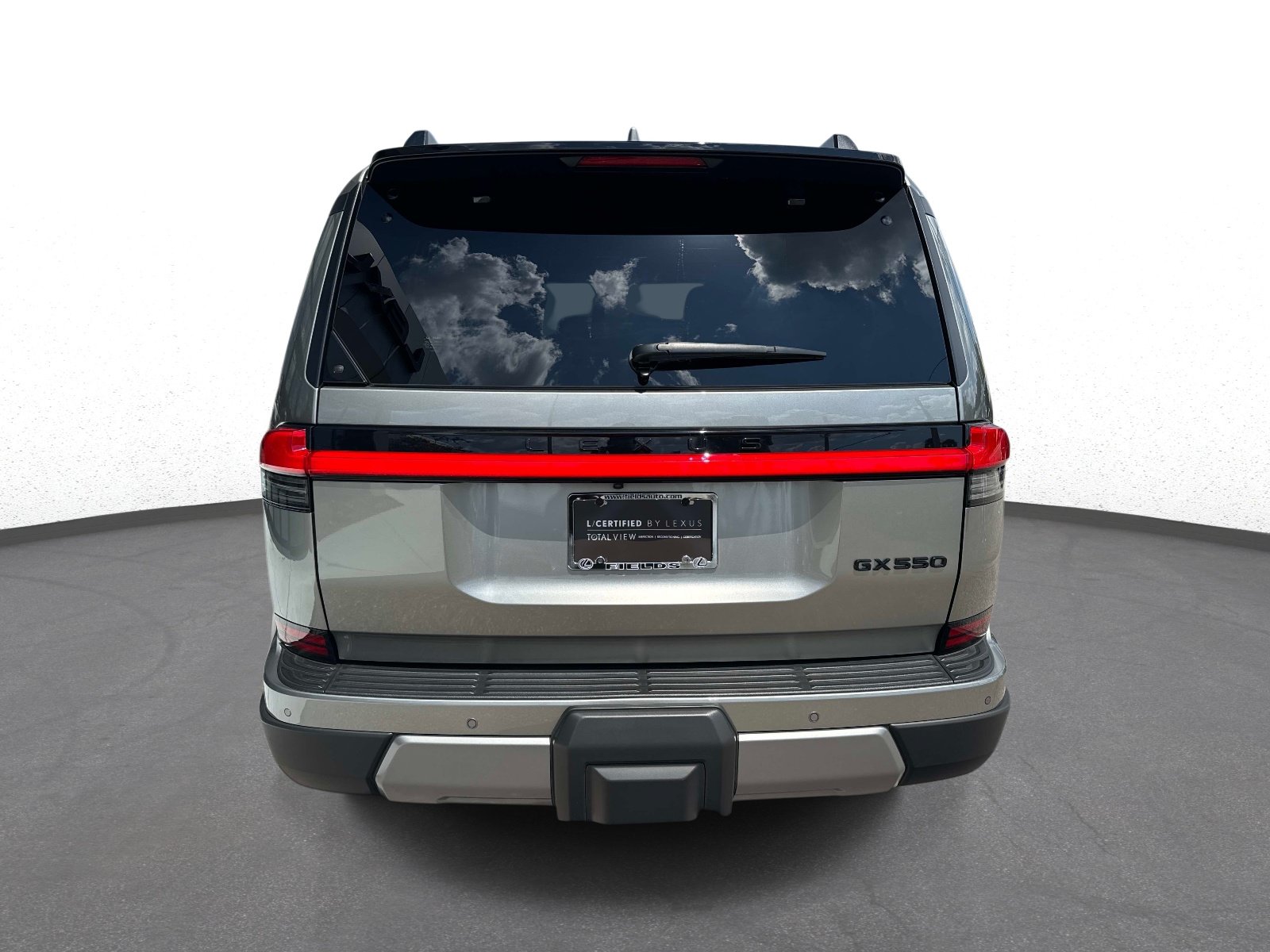 Used 2025 Lexus GX 550 w/ Accessory Package (CT) AWD/4WD image 4