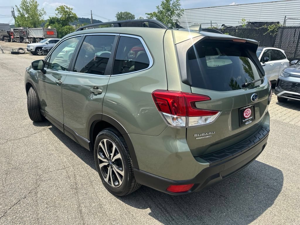 Used 2020 Subaru Forester Limited AWD/4WD image 5