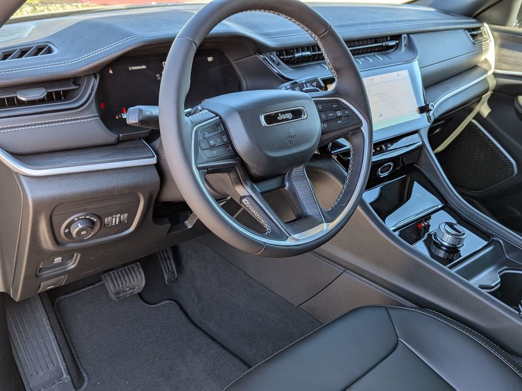 New 2026 Jeep Grand Cherokee Limited w/ Limited Altitude Package RWD image 33