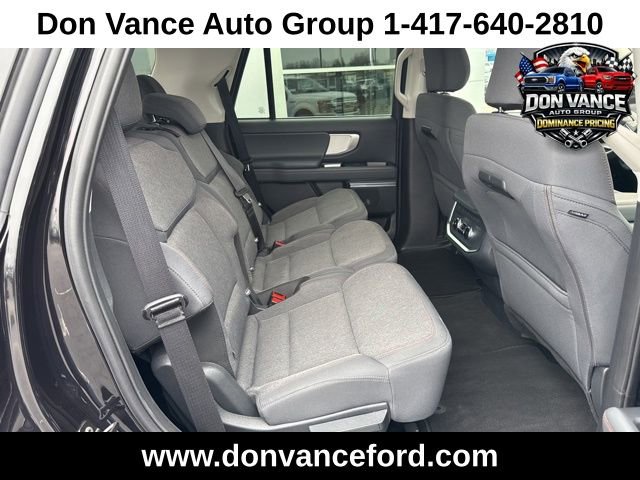 Used 2025 Ford Expedition Active image 28