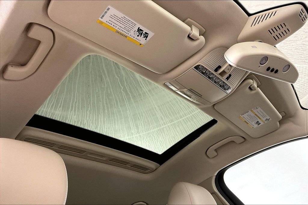 Used 2017 Mercedes-Benz GLC 300 4MATIC Coupe w/ Premium 2 Package image 29