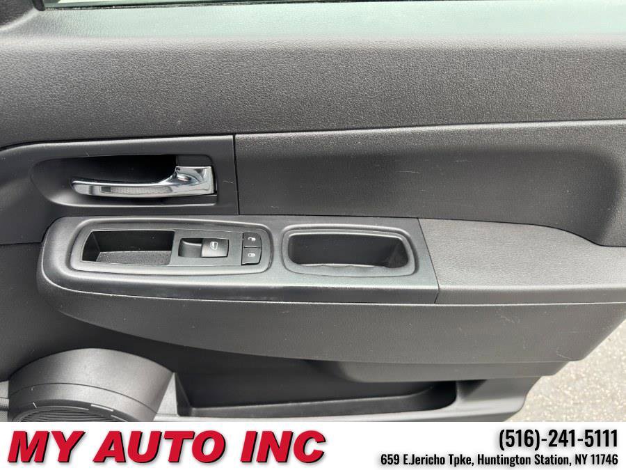 Used 2011 Jeep Liberty Sport image 27