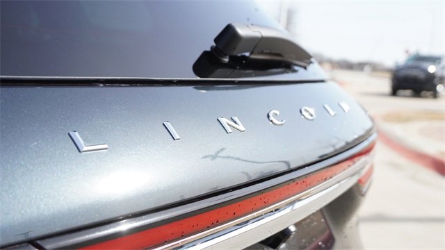 Used 2020 Lincoln Corsair Reserve w/ Equipment Group 201A image 12