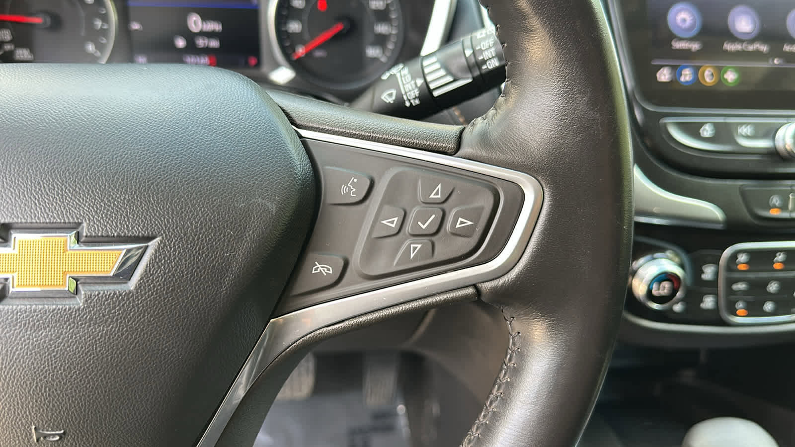 Used 2022 Chevrolet Equinox Premier image 16