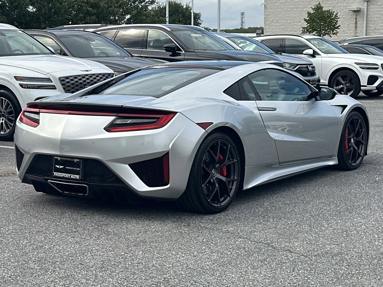 Used 2017 Acura NSX AWD/4WD image 4