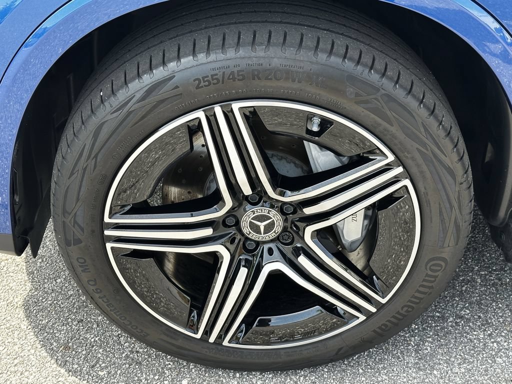 Certified 2025 Mercedes-Benz GLC 300 image 13