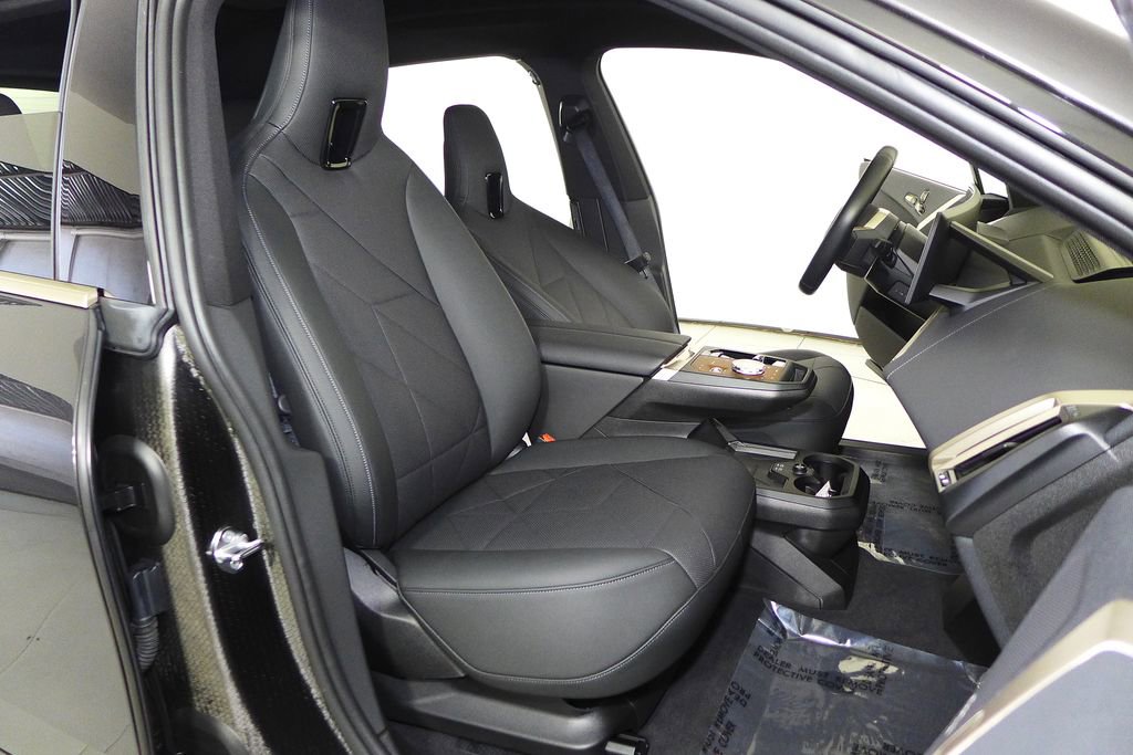 Certified 2023 BMW iX xDrive50 w/ Premium Package image 18