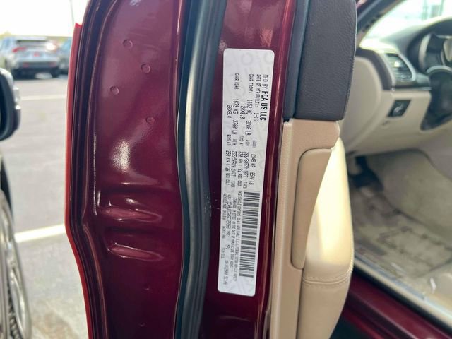 Used 2016 Jeep Grand Cherokee Overland AWD/4WD image 30
