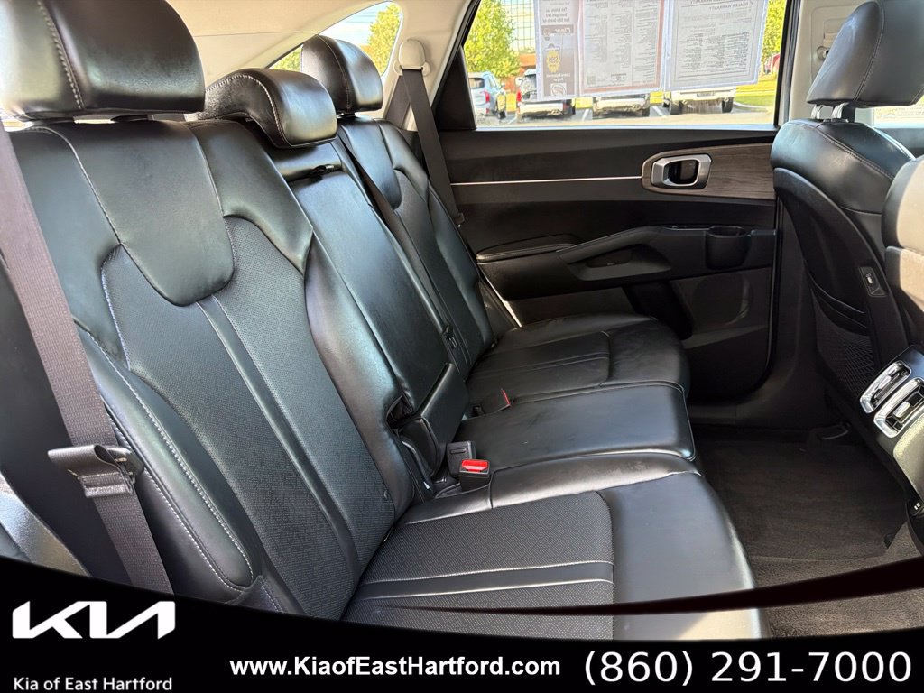 Certified 2023 Kia Sorento S w/ Panoramic Sunroof Package AWD/4WD image 13