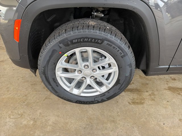 New 2026 Jeep Grand Cherokee Laredo X AWD/4WD image 13