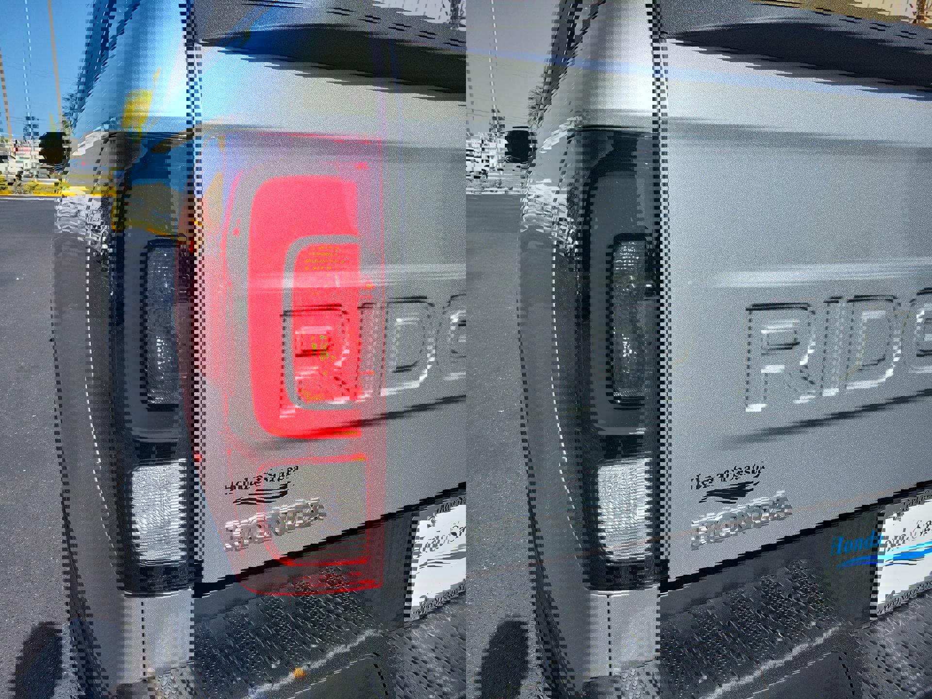 Used 2025 Honda Ridgeline TrailSport image 12