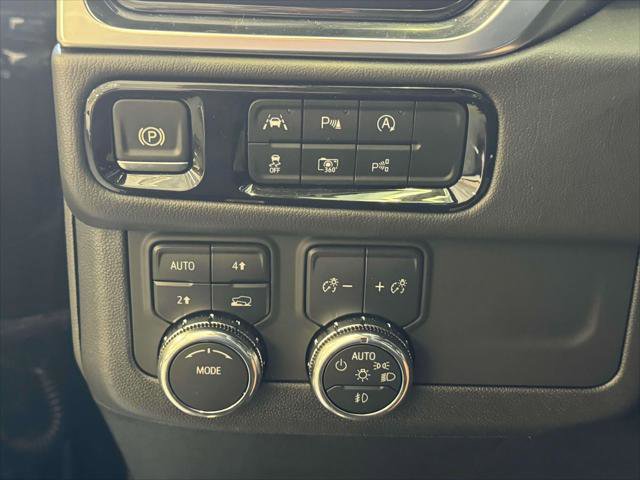 Certified 2025 GMC Yukon XL Denali image 19