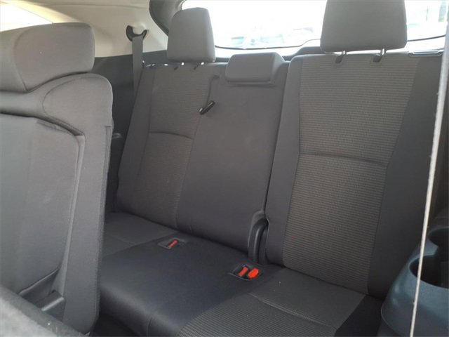 Used 2023 Toyota Highlander LE image 17