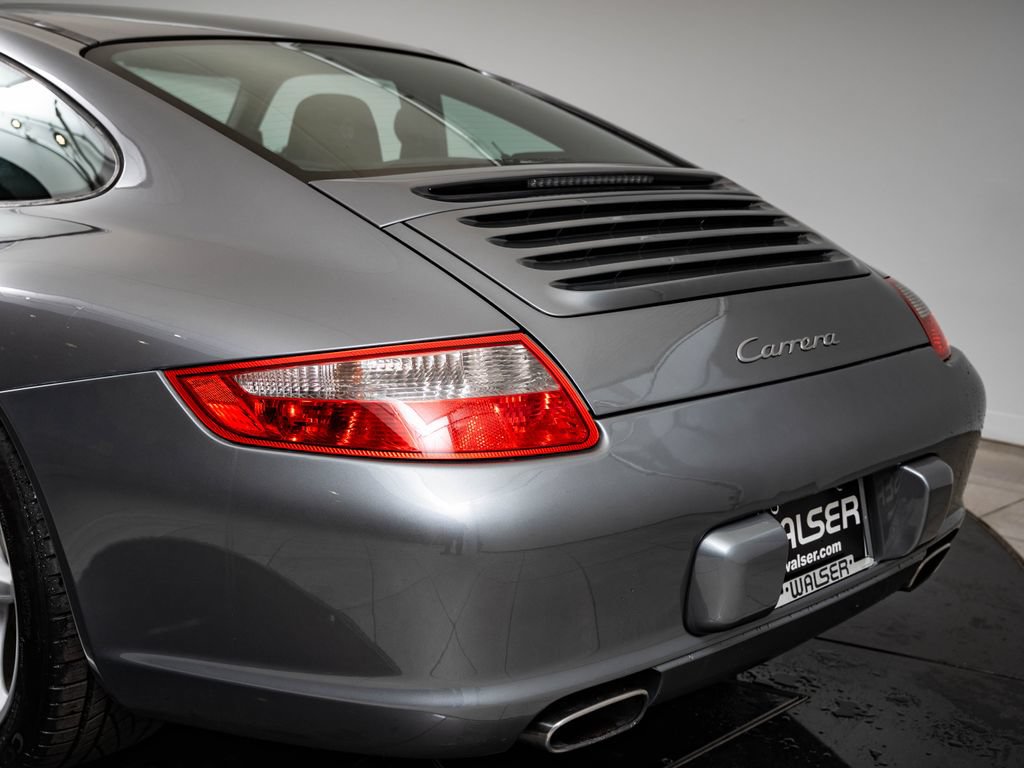 Used 2005 Porsche 911 Carrera RWD image 20