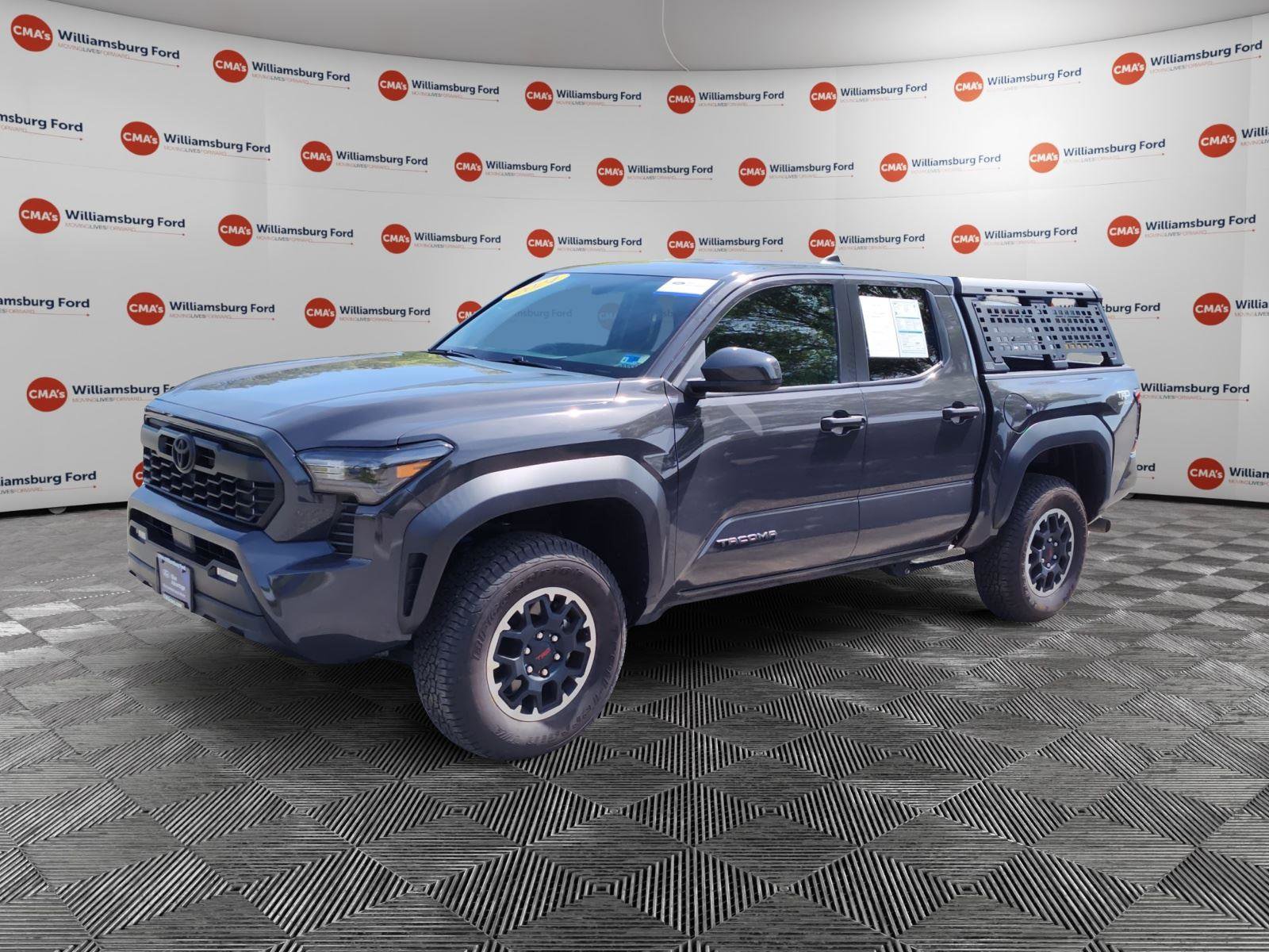 Used 2024 Toyota Tacoma TRD Off-Road image 1